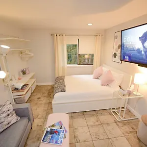 Newly Renovated Apartment Whistler