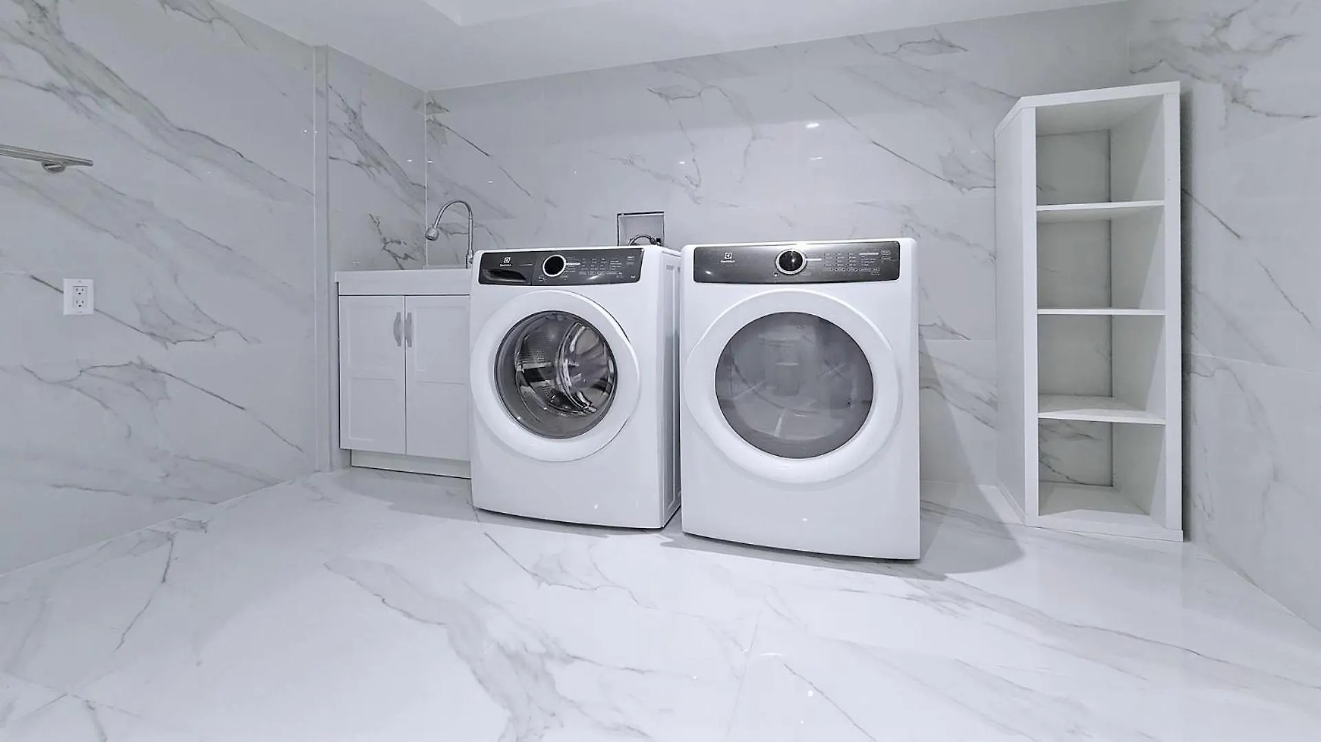 Accommodatie bij particulieren Executive Room In Toronto Next To Yorkdale Shopping Centre